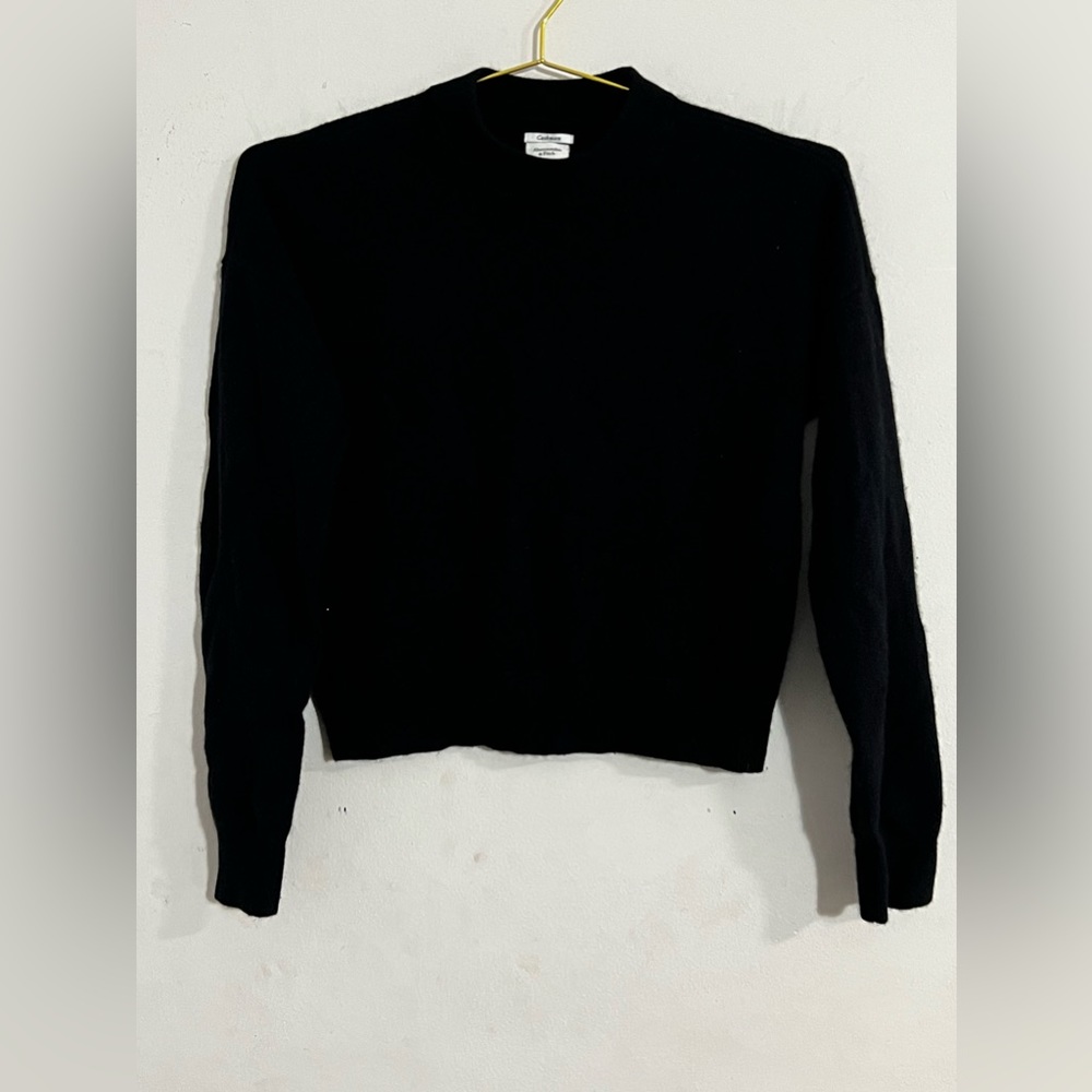 Abercrombie & Fitch Small Black Cashmere Pullover Sweater Womens (barely used)